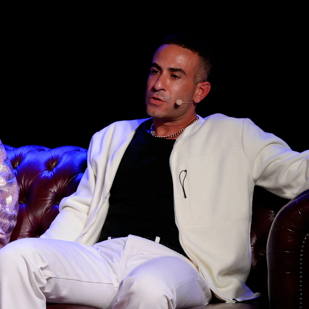 Abdel Aziz Mahmoud på scenen
